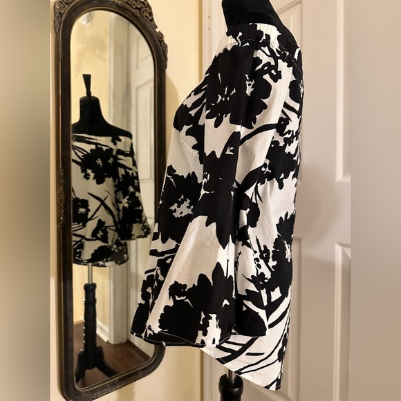 White House Black Market Blouse - Picture 6 of 8